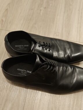 Kenneth Cole Black Leather Lace-Up Derby Shoes